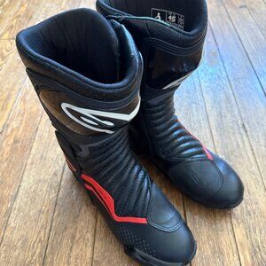 Alpinestars SMX-6 V2 Men’s US 10.5 Vented Street Motorcycle Boots, Black/Red